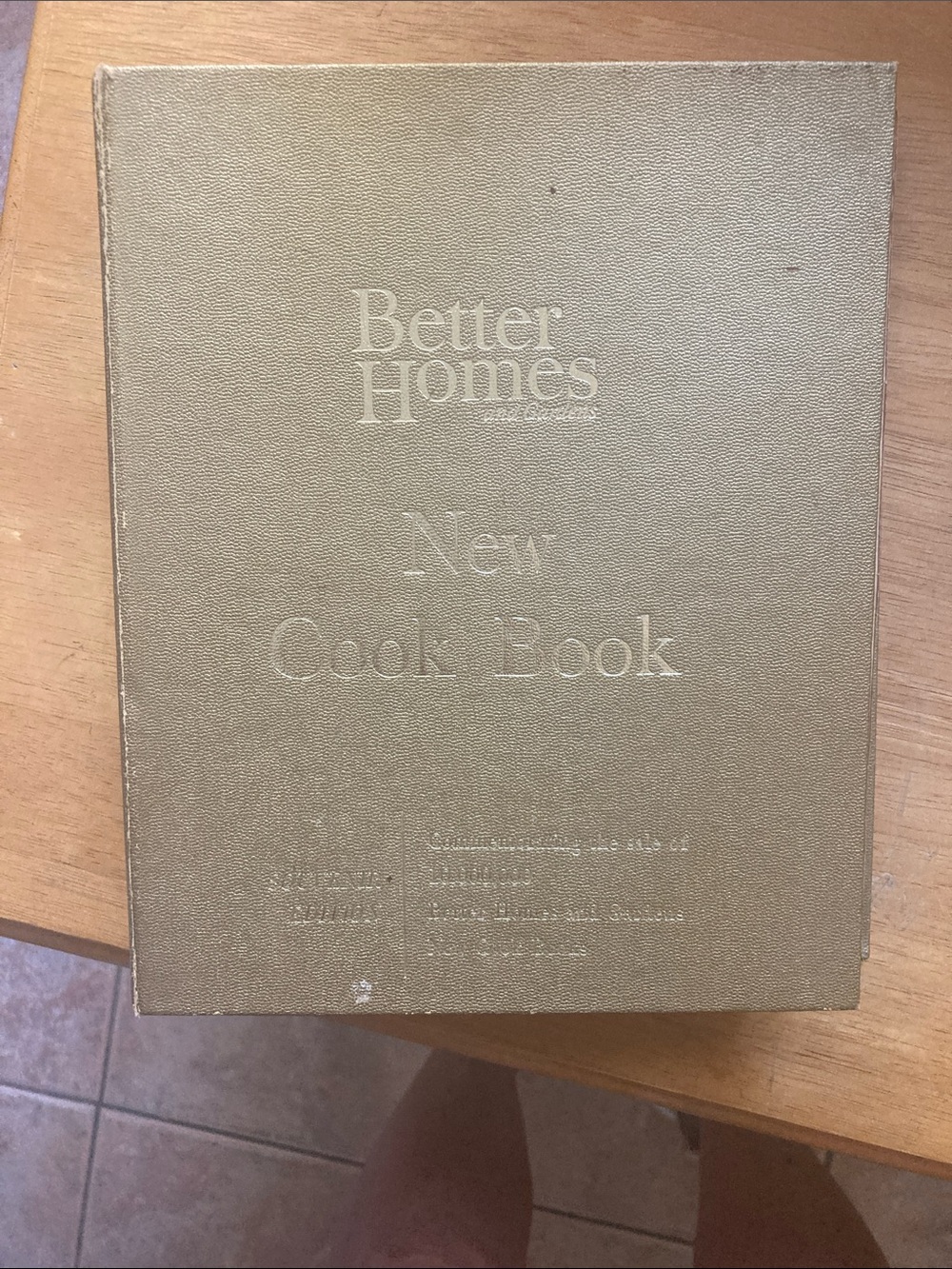 Better Homes And Gardens Gold Hardcover New Cook Book
